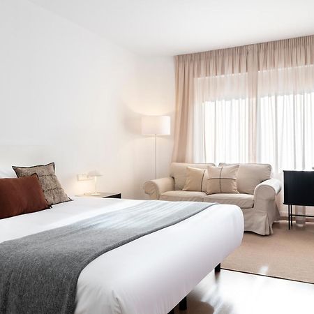 Salado Suites Apartments Севілья Екстер'єр фото