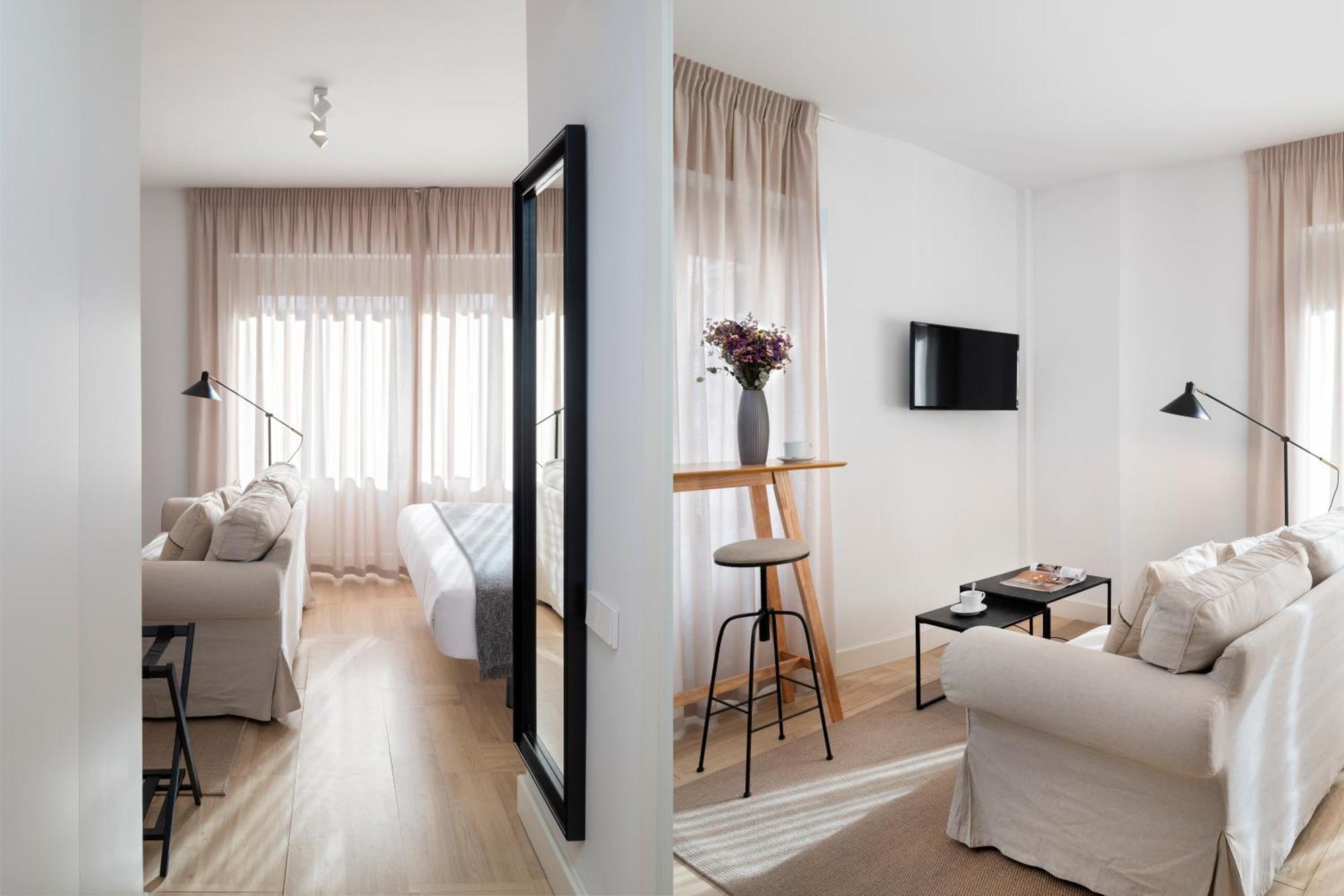 Salado Suites Apartments Севілья Екстер'єр фото