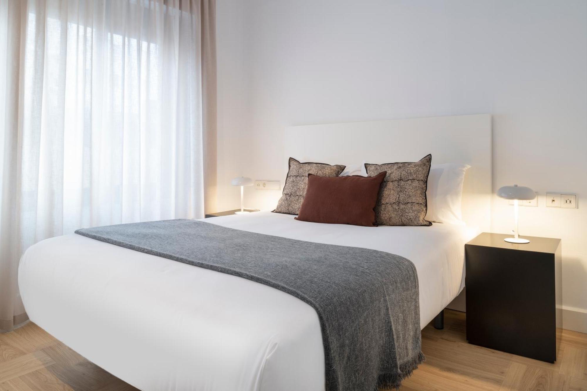 Salado Suites Apartments Севілья Екстер'єр фото