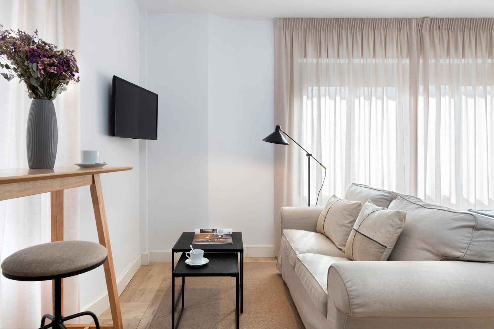 Salado Suites Apartments Севілья Екстер'єр фото
